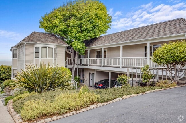 Building Photo - Ocean View Condo in Pacific Grove Unit 3