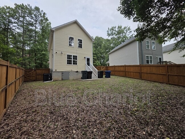 Photo - 704 Brye St