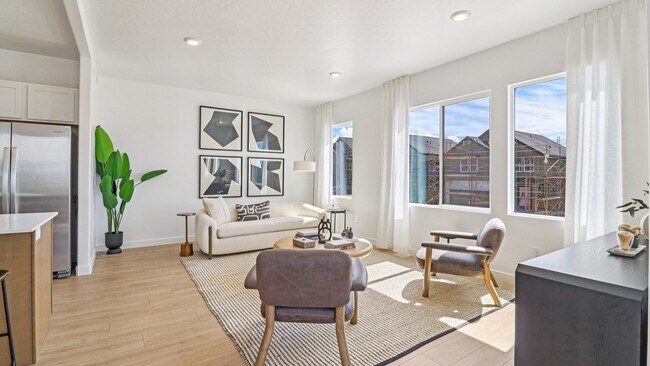 Photo - 513 E Levengrove Dr