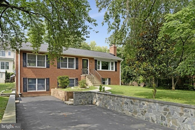 Building Photo - 6513 Old Dominion Dr Rental