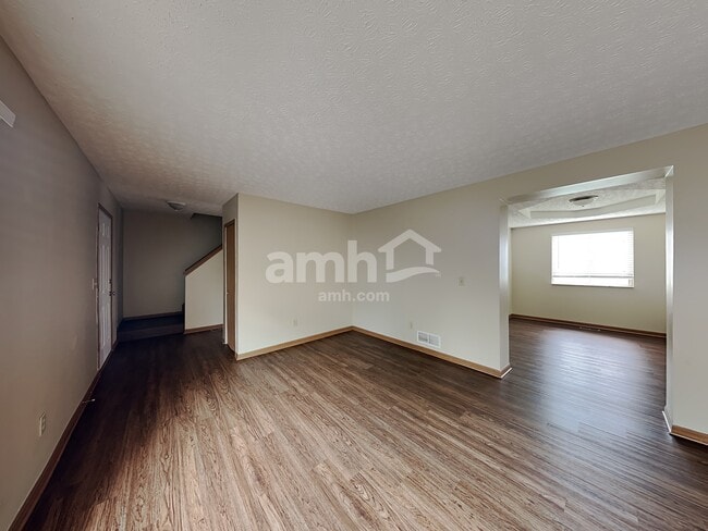 Photo - 6647 Hilmar Dr