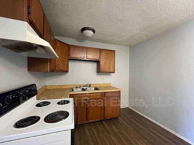 Photo - 410 George St