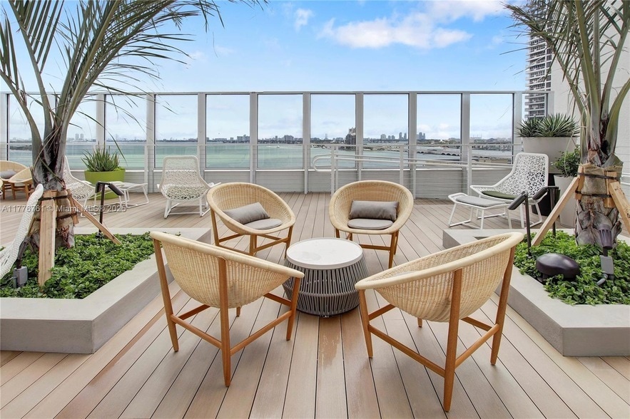 Photo - 1756 N Bayshore Dr