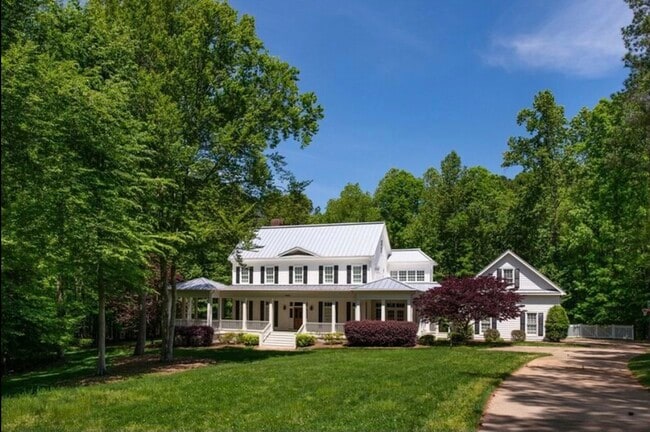Front - 1020 Raindipper Dr House