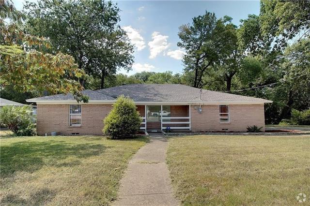 Building Photo - 8115 Claremont Dr Rental