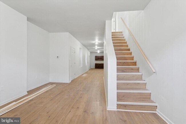 Photo - 3031 Page St