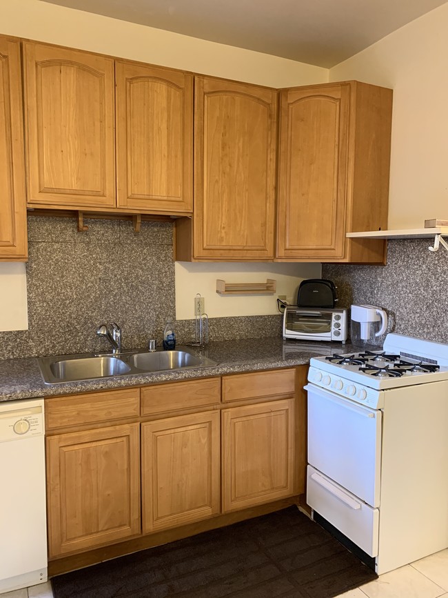 Photo - 1734 Derby St Apartamentos Unidad A