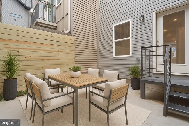 Photo - 1432 Ogden St