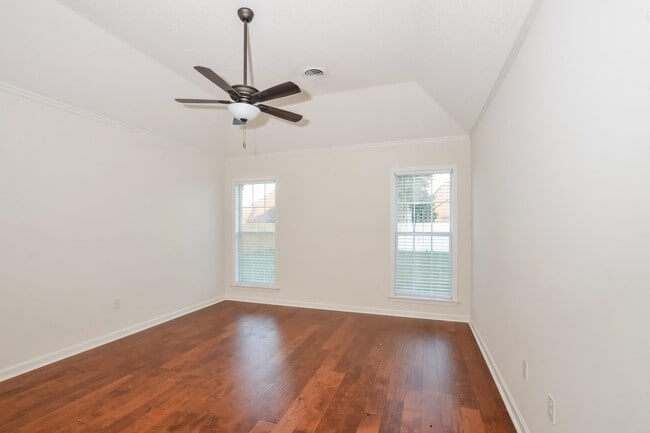 Photo - 4462 Alixs Dr