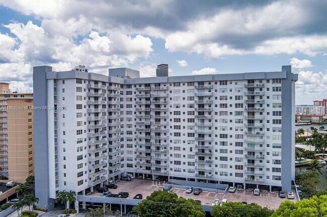 Photo - 137 Golden Isles Dr Unit 1610