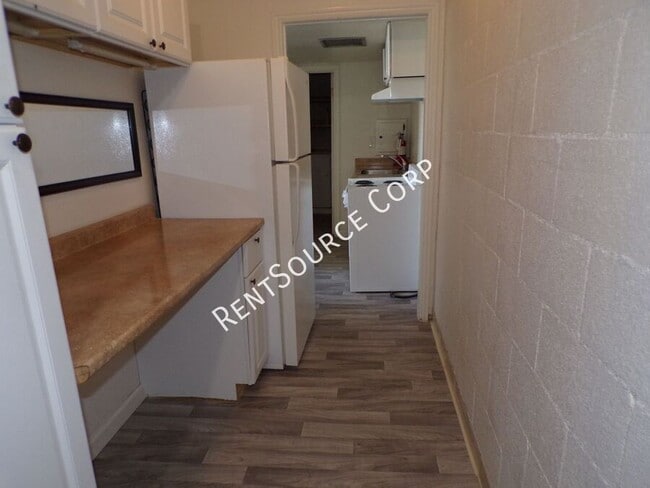 Photo - 238 E Williams St