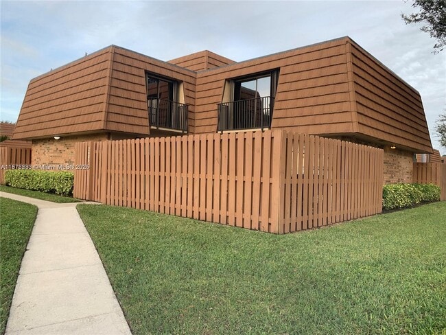 Building Photo - 2556 Lakeview Ct Rental