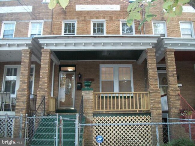 Photo - 1429 S St SE