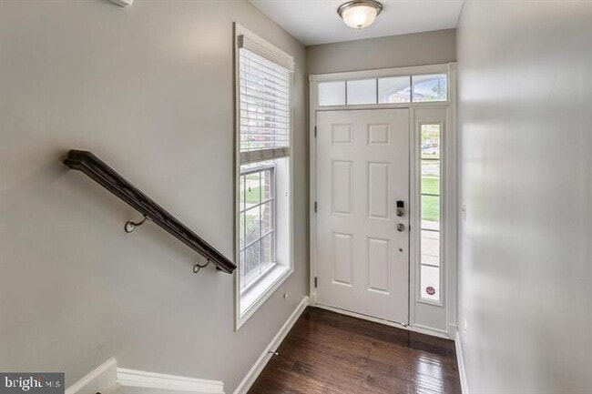 Building Photo - 43049 Clarks Mill Terrace