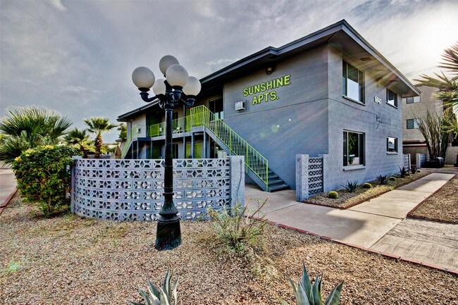 Sunshine Apartments - Sunshine Apartments