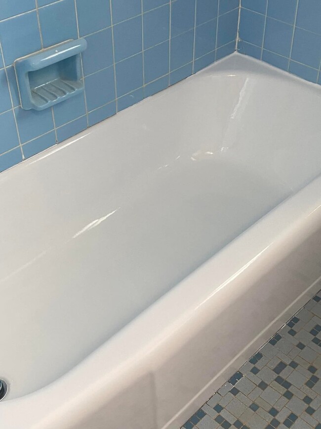 Building Photo - One M-1