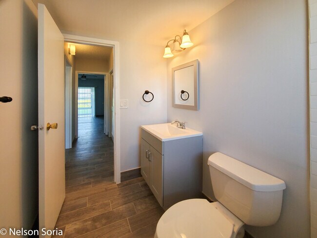 Photo - 4 Abbey Ln Unit 104