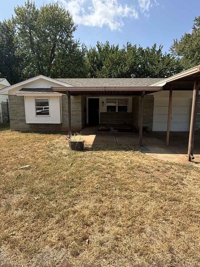 Building Photo - 507 Meadow Lake Dr