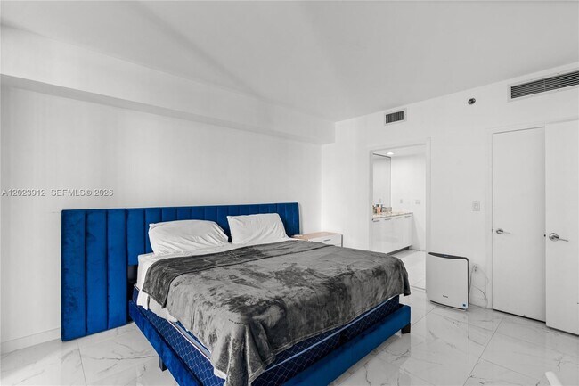 Photo - 55 SE 6th St Unit 1203
