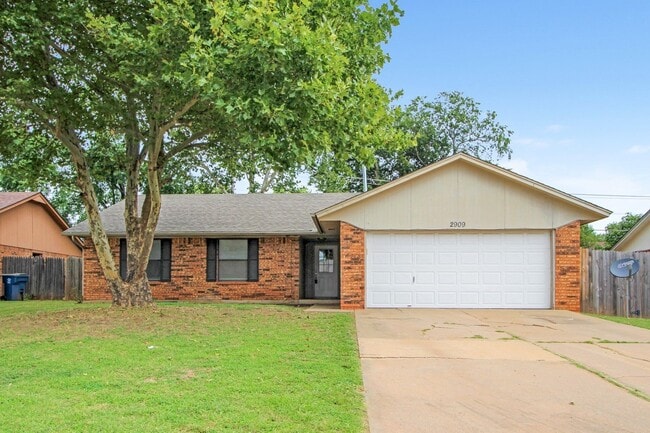 Building Photo - Nice 3 Bed, 2 Bath, 2 Car in Edmond Rental