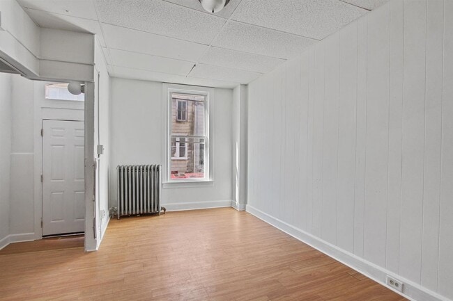 Photo - Spacious 5 Bedroom, 1 Bath Home!