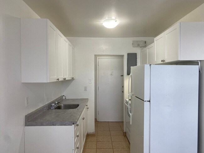 Photo - Village Court Apartments London