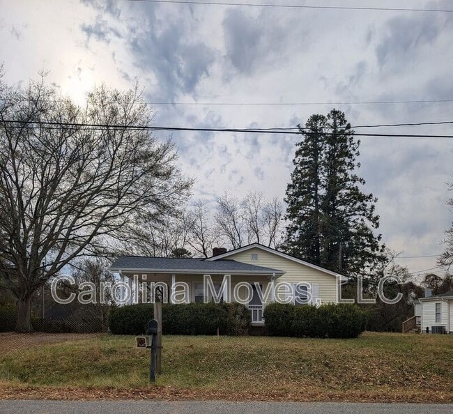 Building Photo - 201 Emile St