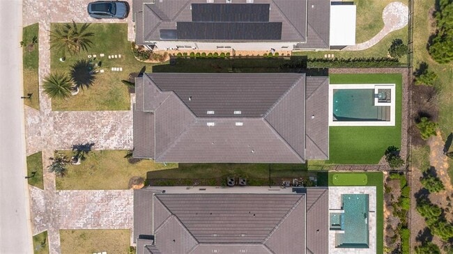 Photo - 15723 Vetta Dr