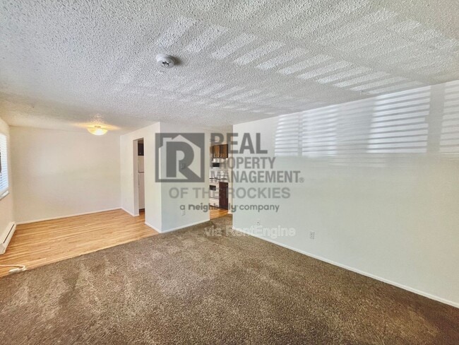 Building Photo - 2354 10th St SW Unit 3