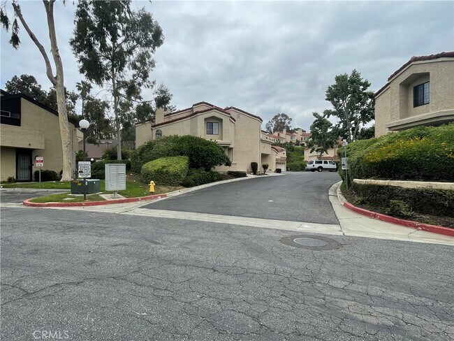 Photo - 3614 Hemlock Ln