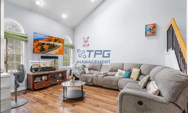 Photo - 43 Dorchester Dr