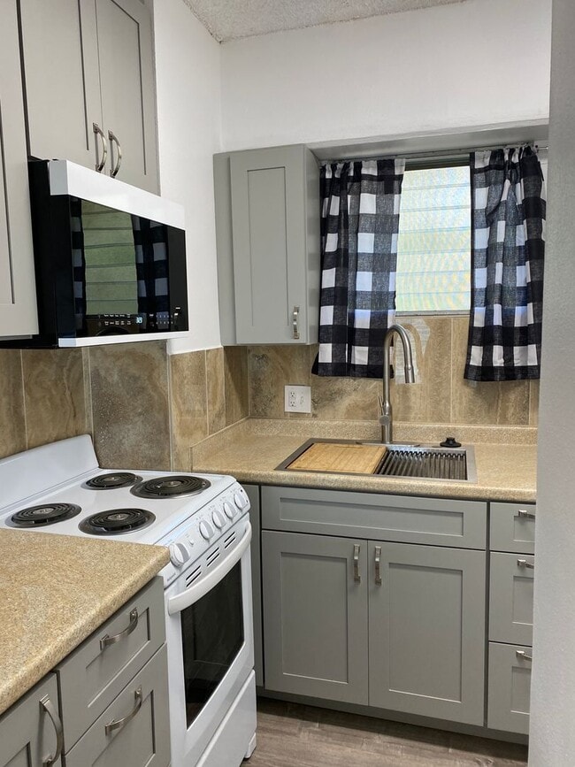 Photo - Freshly renovated, Wailuku - 2 bedrooms, 1.5 baths