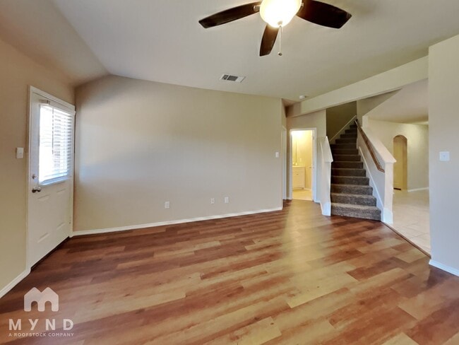 Photo - 2385 Willard Way