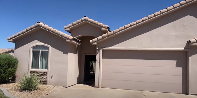 Building Photo - Grand Legacy Townhome