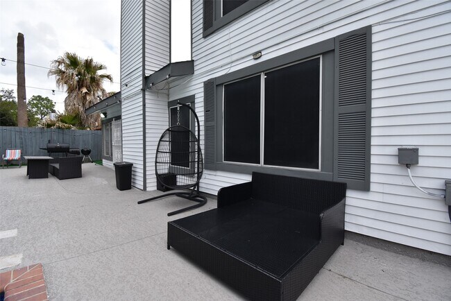 Photo - 7726 Miller Glen Ln
