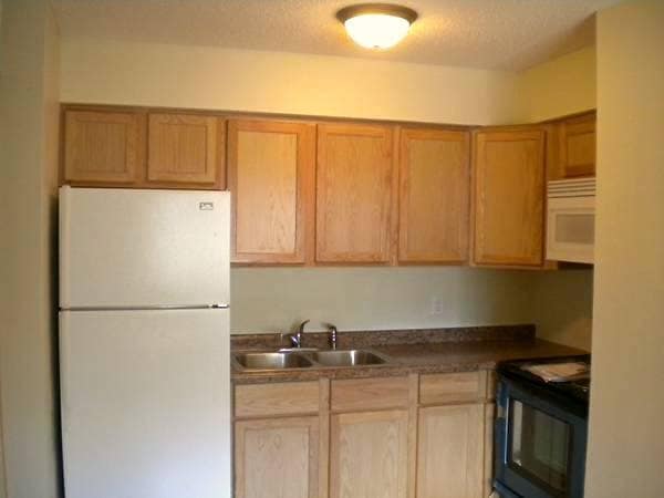 Building Photo - 2105 Hillview Road Unit 1