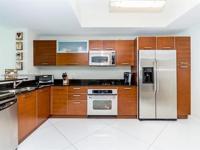 Photo - 3330 NE 190th St Unidad 3330 NE 190th St # 1412