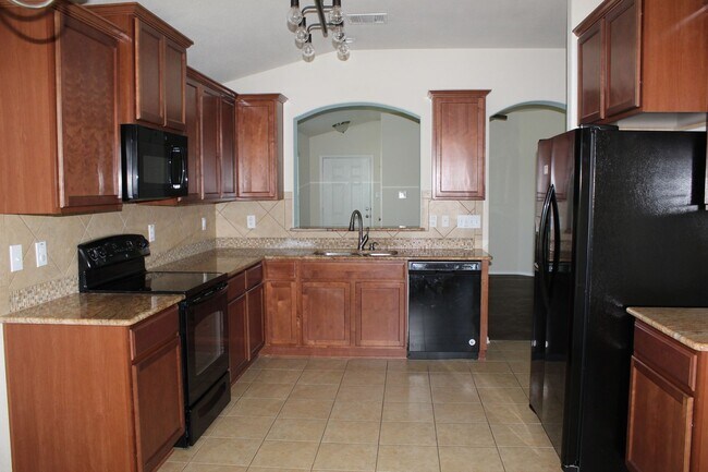 Photo - 3 BEDROOMS, COMMUNITY POOL, BELTON ISD