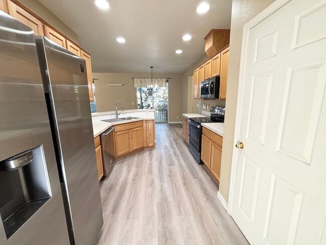 Photo - Cute 4 Bedroom Gresham Home!