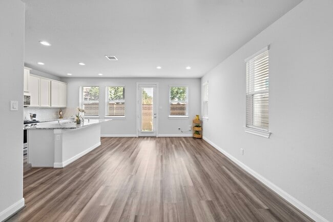 Photo - 9913 Brickhouse Dr