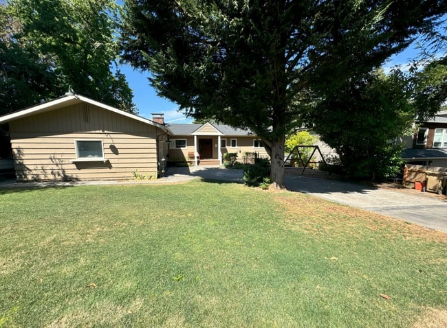 Photo - 1775 Kilkenny Rd