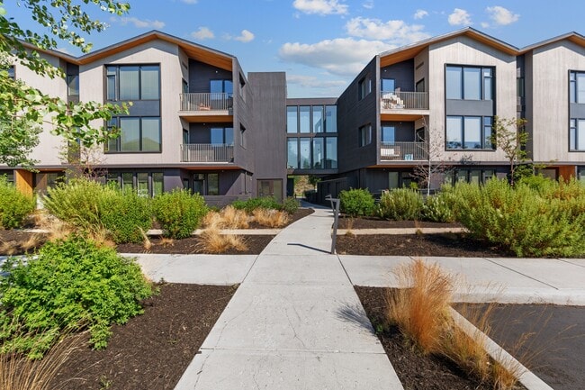 Range Apartments - Range Apartments