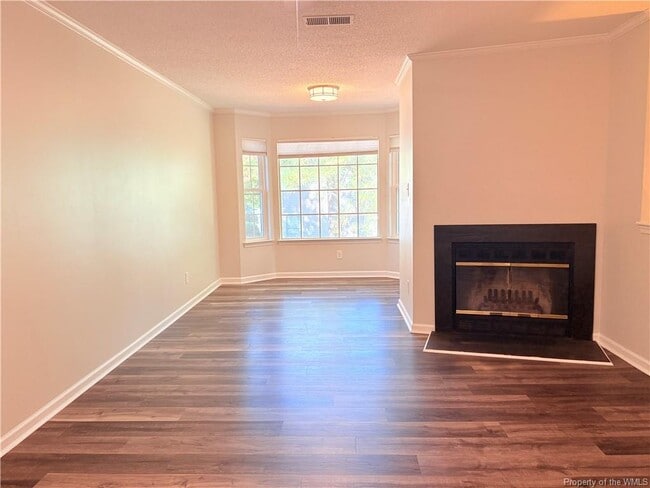 Photo - 105H Stratford Dr