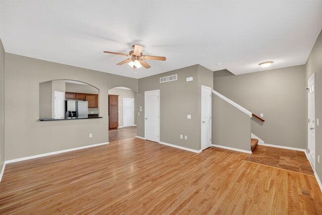 2548 Park Pl