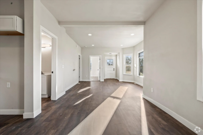 Building Photo - 224 Doty St Unit A Rental