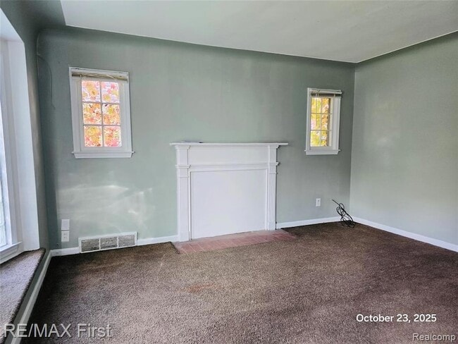 Photo - 11466 Somerset Ave