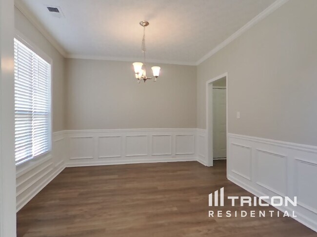 Photo - 128 Ancient Oaks Way