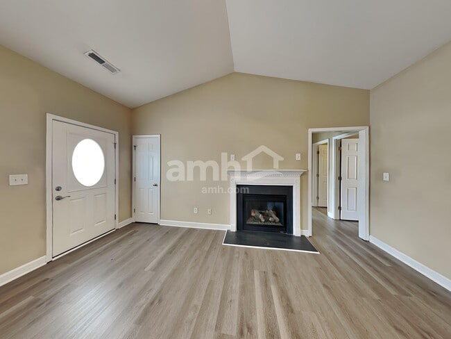 Photo - 413 Barnsdale Ridge Rd