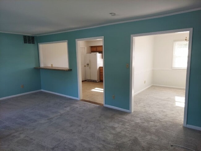 Photo - 5 BR 2.5 SINGLE FAMILY HOME