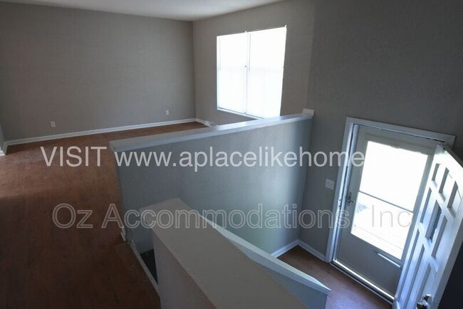 Photo - 1105 W Elm Terrace